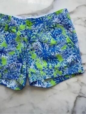 Lilly Pulitzer The Callahan Shorts in Limeade Floral Coral Patriot Shorts